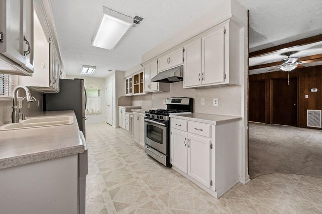 12902 Maxim Drive, Houston, TX 77065