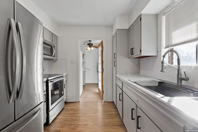 322 lantana, Pleasanton, TX 78064