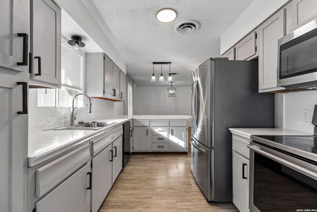 322 lantana, Pleasanton, TX 78064