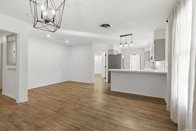 322 lantana, Pleasanton, TX 78064