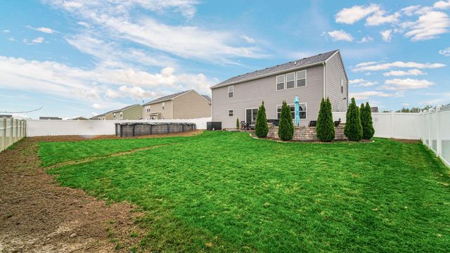 7760 E 123rd Place, Crown Point, IN 46307