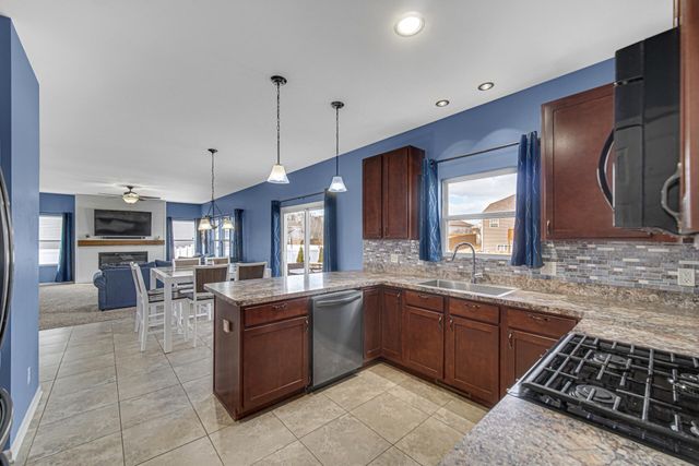 7760 E 123rd Place, Crown Point, IN 46307