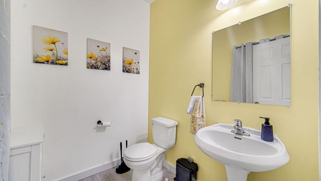 7760 E 123rd Place, Crown Point, IN 46307