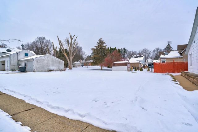 311 Harrison Street, Waterloo, WI 53594