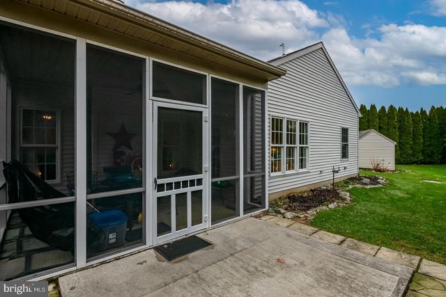 45 THEA CT, Womelsdorf, PA 19567