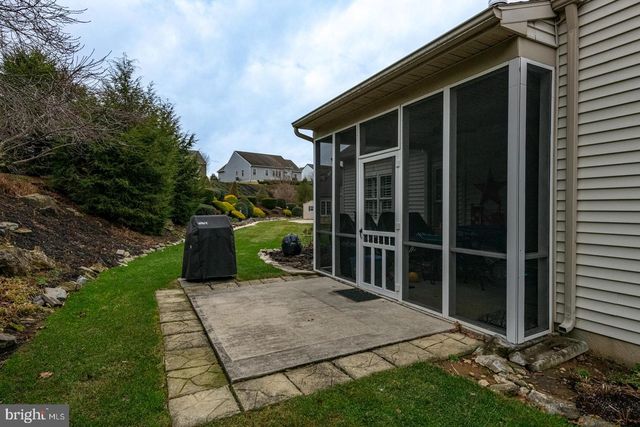 45 THEA CT, Womelsdorf, PA 19567