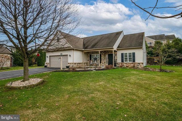 45 THEA CT, Womelsdorf, PA 19567