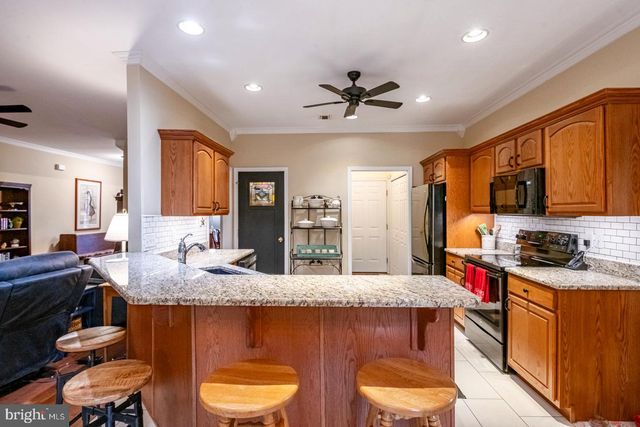 45 THEA CT, Womelsdorf, PA 19567