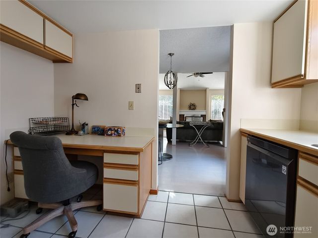 15930 NE 15th Street, Bellevue, WA 98008