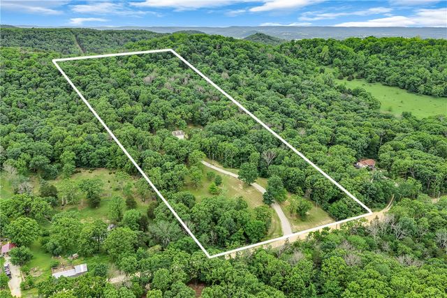 118 CR 6091, Berryville, AR 72616