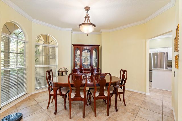 8715 HIDDEN GREEN LANE, Tampa, FL 33647