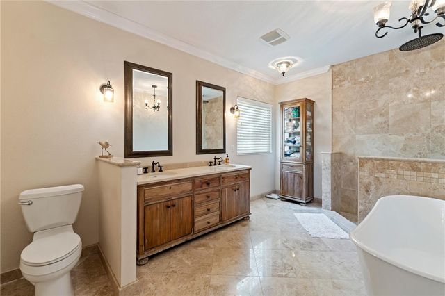 8715 HIDDEN GREEN LANE, Tampa, FL 33647