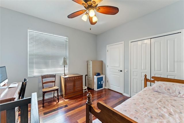 8715 HIDDEN GREEN LANE, Tampa, FL 33647