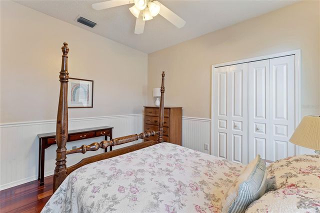 8715 HIDDEN GREEN LANE, Tampa, FL 33647