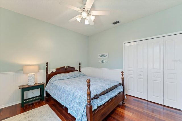 8715 HIDDEN GREEN LANE, Tampa, FL 33647