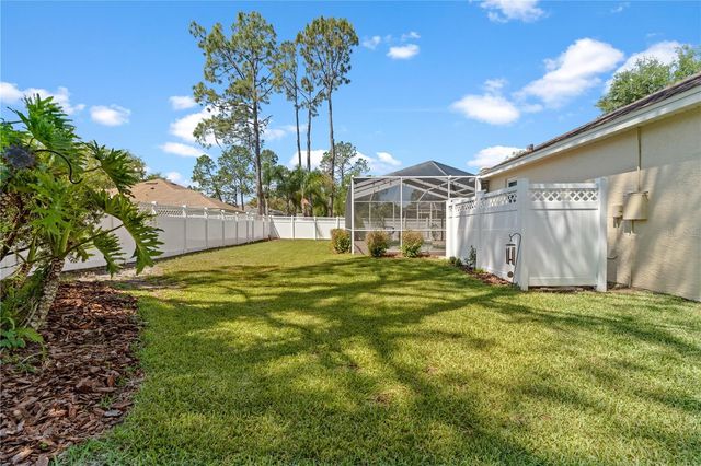 8715 HIDDEN GREEN LANE, Tampa, FL 33647