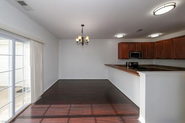 1428 Leckford DR, Chesapeake, VA 23320