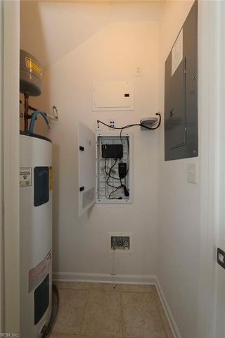 1428 Leckford DR, Chesapeake, VA 23320