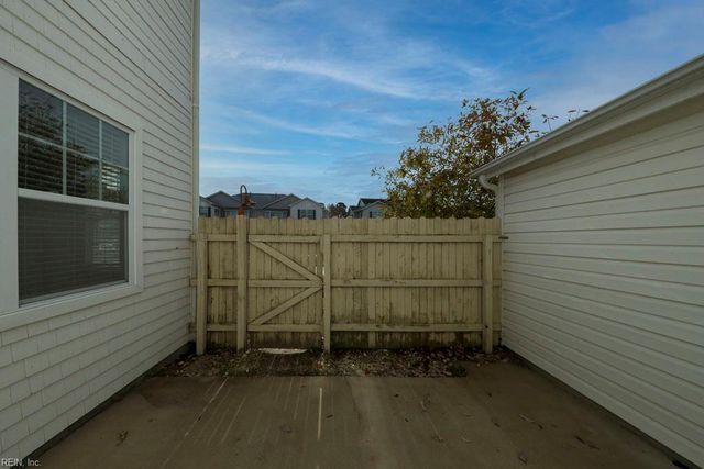 1428 Leckford DR, Chesapeake, VA 23320