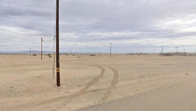 2052 Sunset Avenue, Thermal, CA 92274