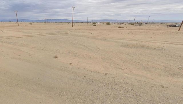 2052 Sunset Avenue, Thermal, CA 92274