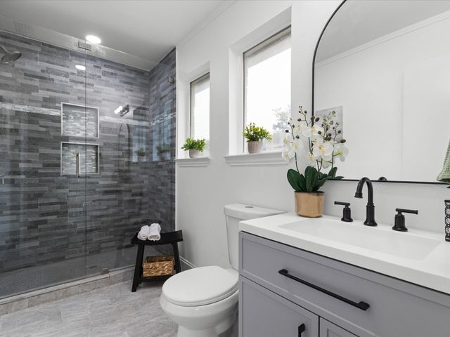 5217 Nell Street, Fort Worth, TX 76119