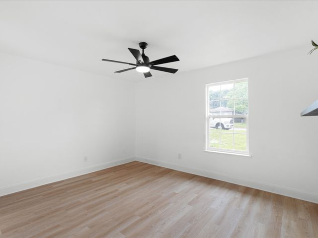 5217 Nell Street, Fort Worth, TX 76119