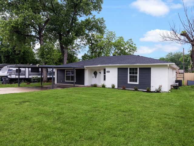 5217 Nell Street, Fort Worth, TX 76119