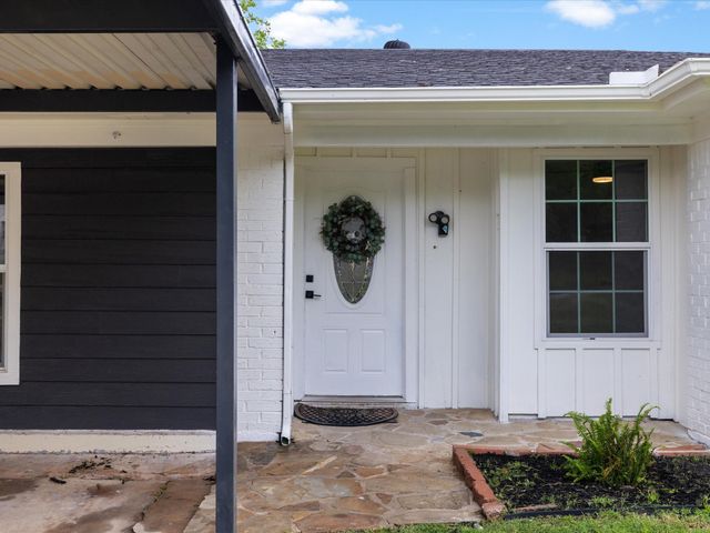 5217 Nell Street, Fort Worth, TX 76119