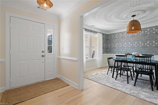 1124 Saint Brides RD W, Chesapeake, VA 23322