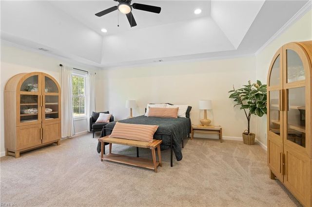 1124 Saint Brides RD W, Chesapeake, VA 23322