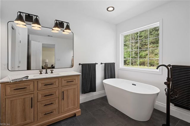 1124 Saint Brides RD W, Chesapeake, VA 23322