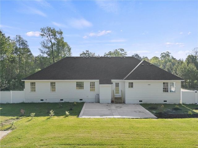 1124 Saint Brides RD W, Chesapeake, VA 23322