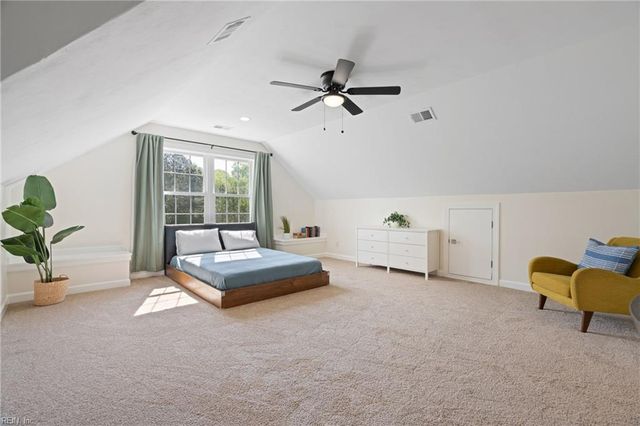 1124 Saint Brides RD W, Chesapeake, VA 23322