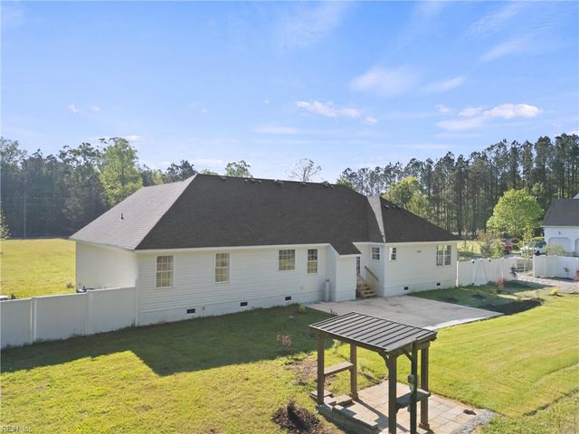 1124 Saint Brides RD W, Chesapeake, VA 23322