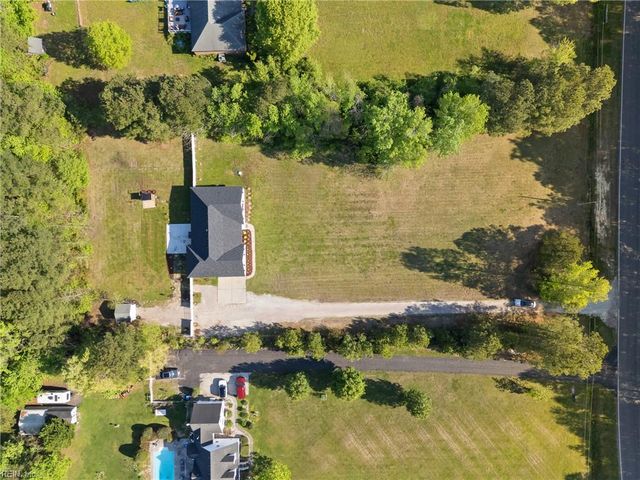 1124 Saint Brides RD W, Chesapeake, VA 23322