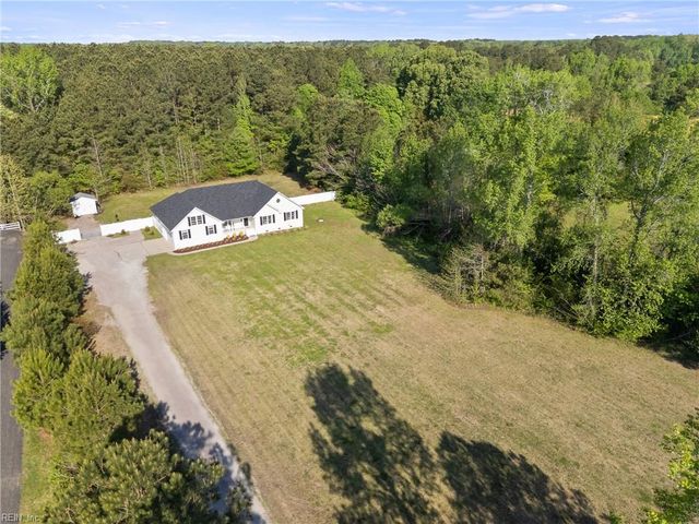 1124 Saint Brides RD W, Chesapeake, VA 23322