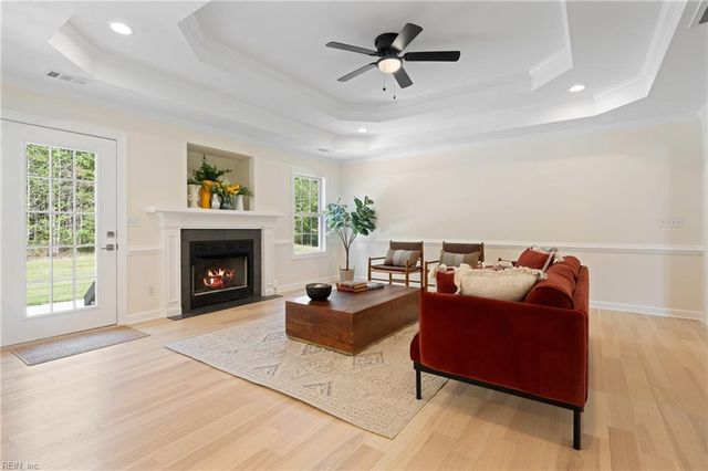 1124 Saint Brides RD W, Chesapeake, VA 23322