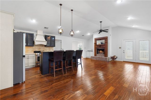 7506 Central Avenue, Savannah, GA 31406