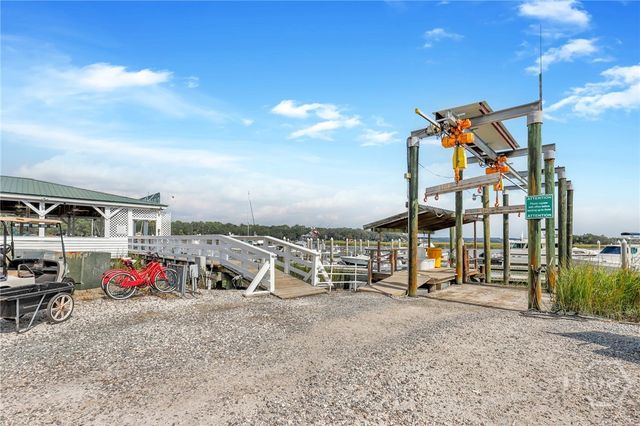 7506 Central Avenue, Savannah, GA 31406