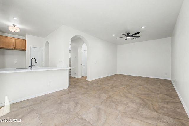 886 S Huish Drive, Gilbert, AZ 85296