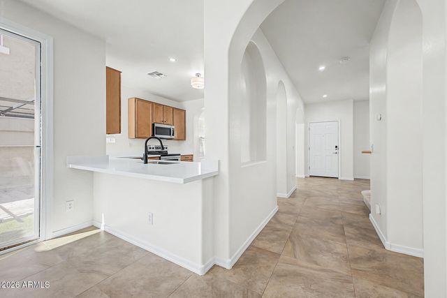 886 S Huish Drive, Gilbert, AZ 85296