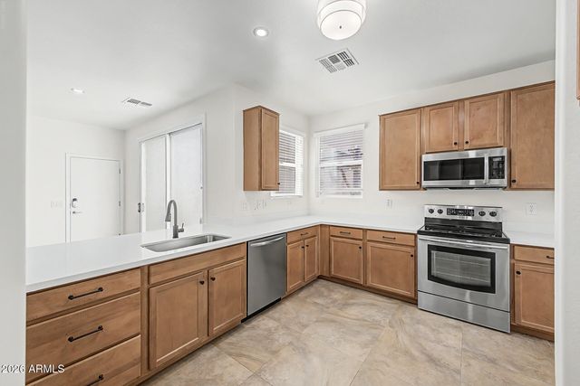 886 S Huish Drive, Gilbert, AZ 85296