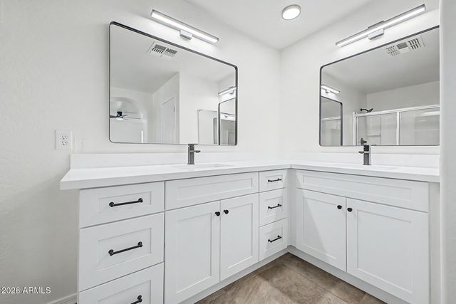 886 S Huish Drive, Gilbert, AZ 85296