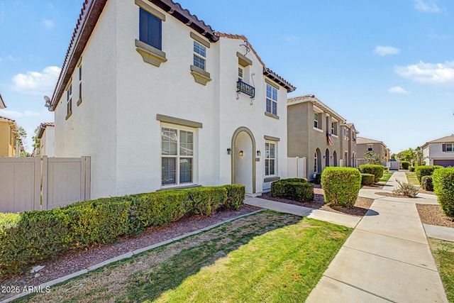 886 S Huish Drive, Gilbert, AZ 85296