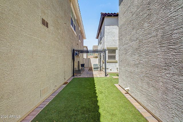 886 S Huish Drive, Gilbert, AZ 85296