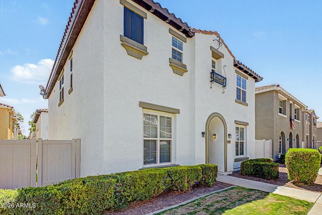 886 S Huish Drive, Gilbert, AZ 85296