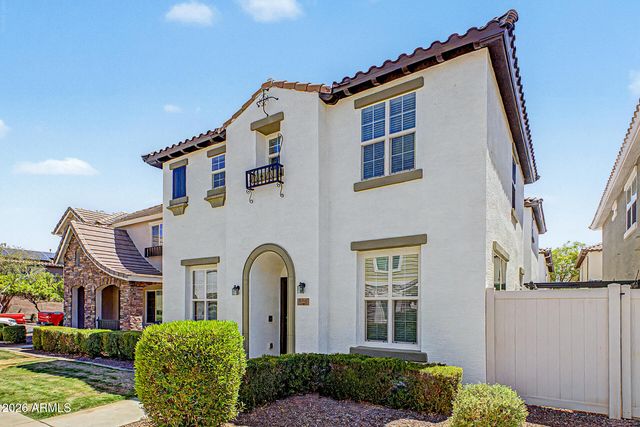 886 S Huish Drive, Gilbert, AZ 85296