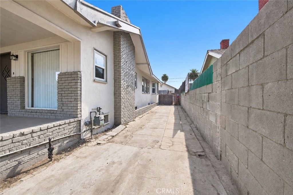 5032 S Wilton Place, Los Angeles, CA 90062 — photo 3