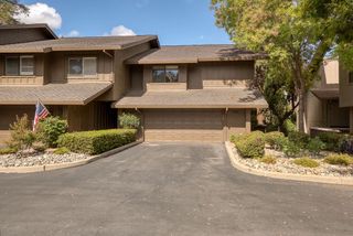 1805 Edgebrook Dr #C, Modesto, CA 95354